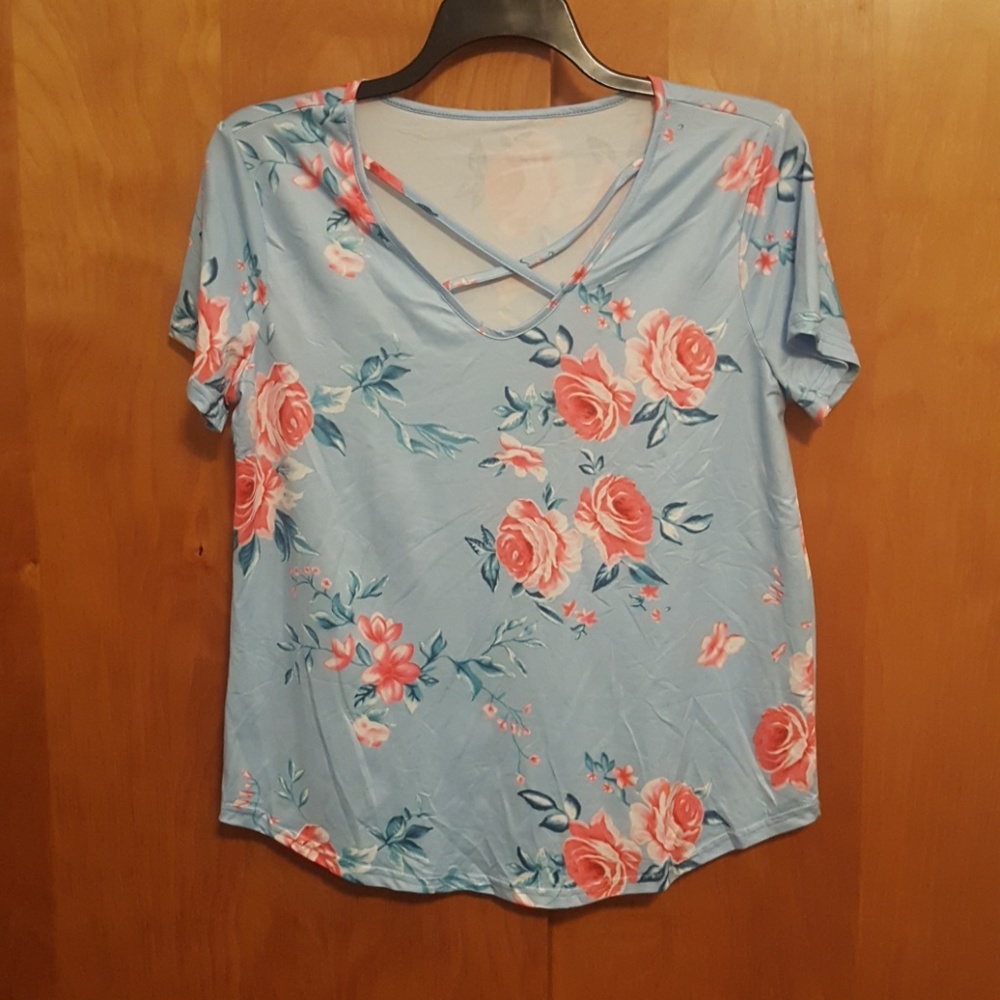 Tee shirt